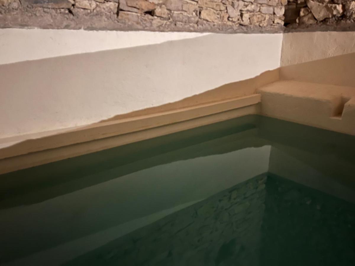 L'Ostal Du Pic Saint Loup Aux Embruscalles Claret Exterior photo
